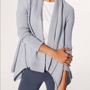 LULU Wrap sweater
